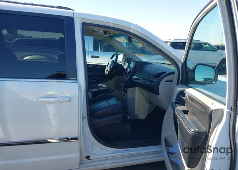 2014 Chrysler Town & Country Touring from USA, damaged, VIN 2C4RC1BG8ER215606